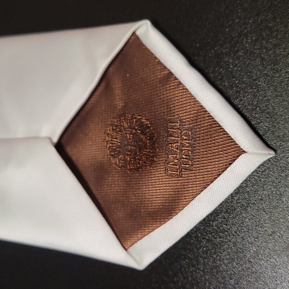 Amani TIe - Picture 5 of 5